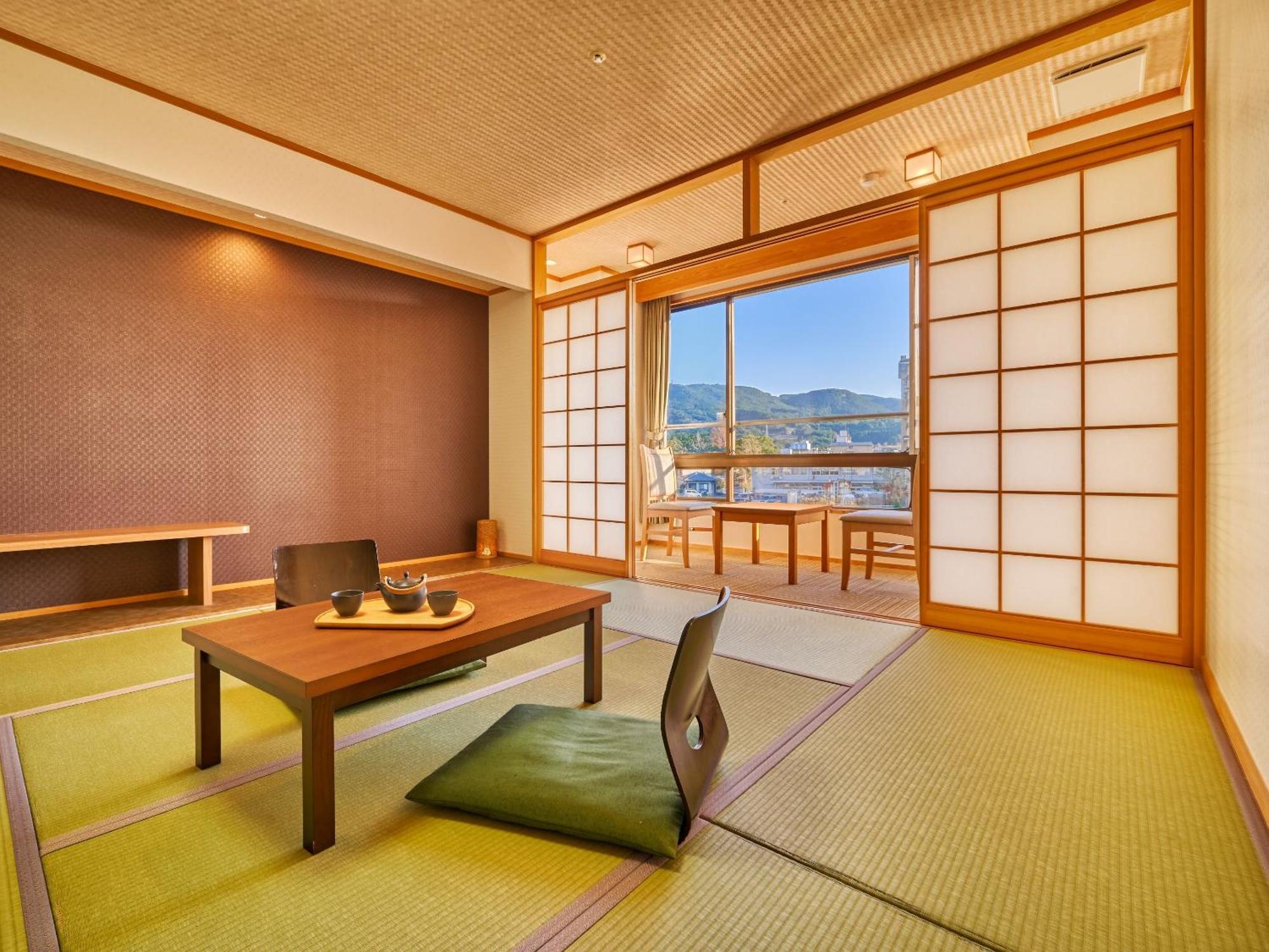 Ooedo Onsen Monogatari Ureshinokan Exterior foto
