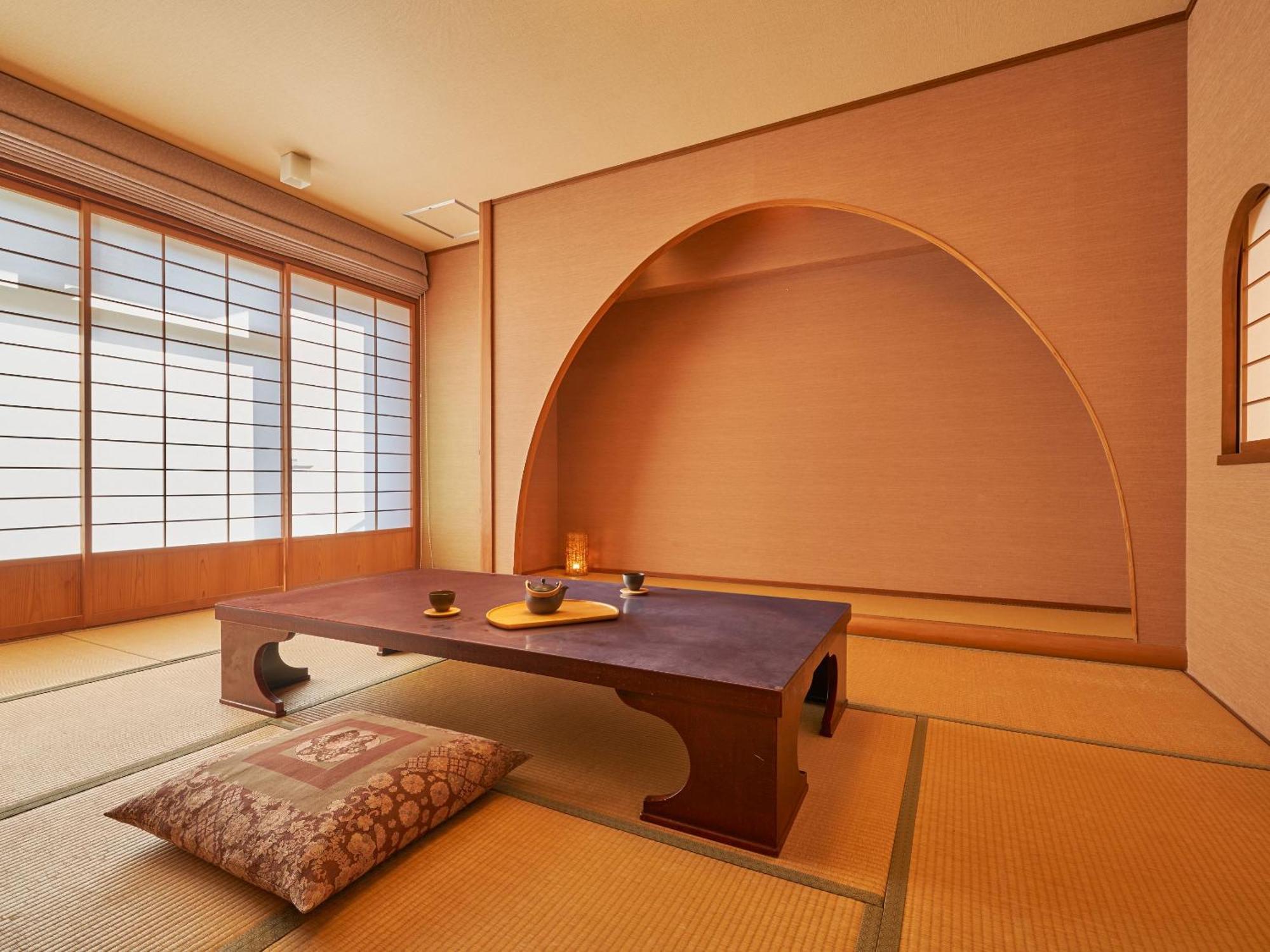 Ooedo Onsen Monogatari Ureshinokan Exterior foto